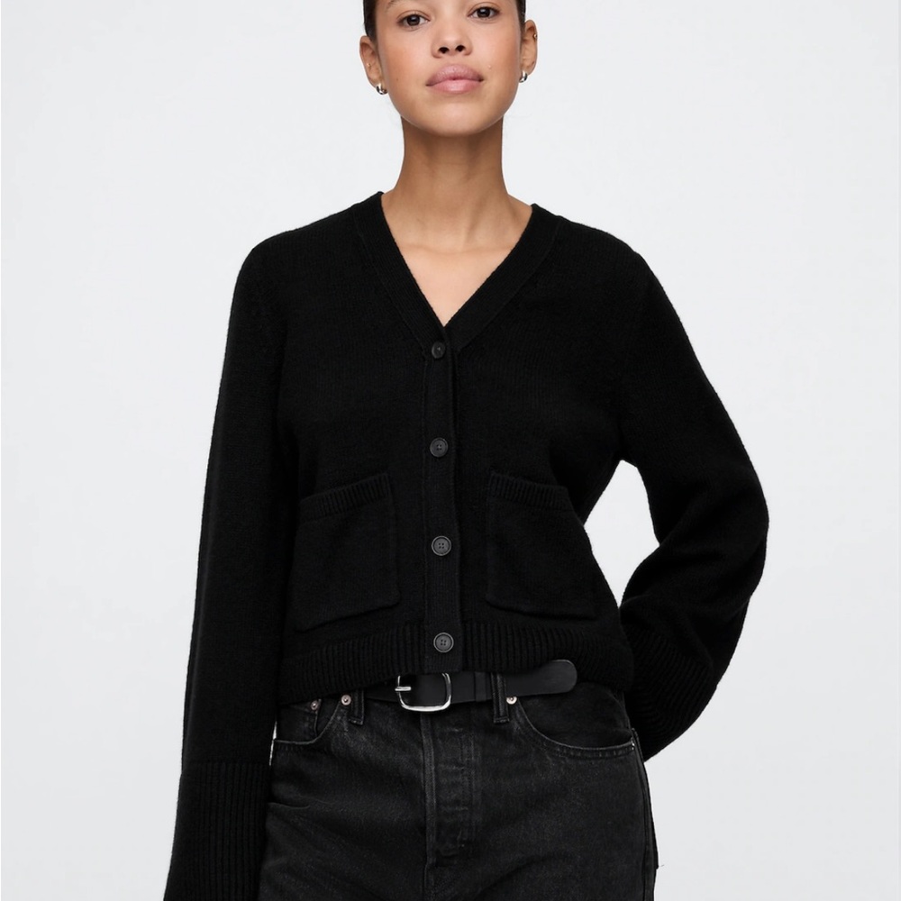 GAP Cash Soft Pocket Cardigan